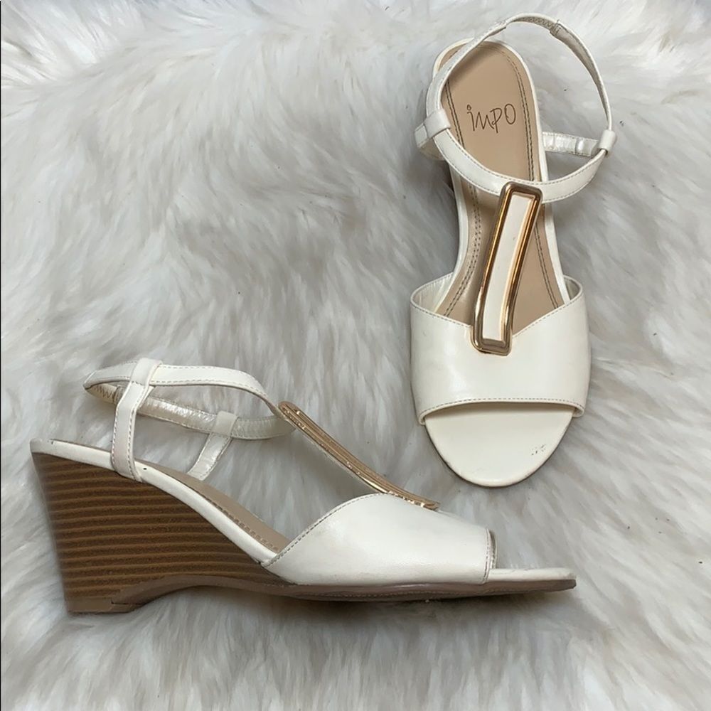 Impo‎ Vivette Cream Leather T-Strap Wedge Sz 7.5